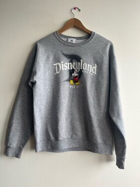 Vintage Disneyland Classic Mickey Grey Crewneck Sweatshirt Men or Women Sz M